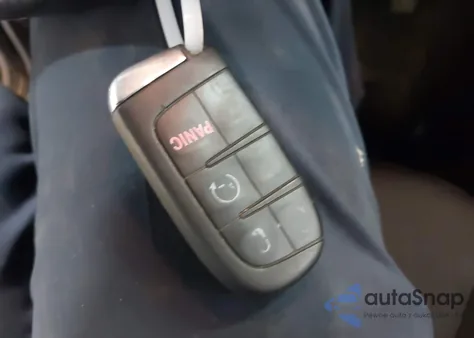 2019 Jeep Renegade Latitude 4X4 from USA, damaged, VIN ZACNJBBBXKPJ81650